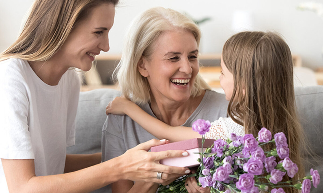 هدیه روز مادر چی خوبه هدیه روز مادر چی خوبه