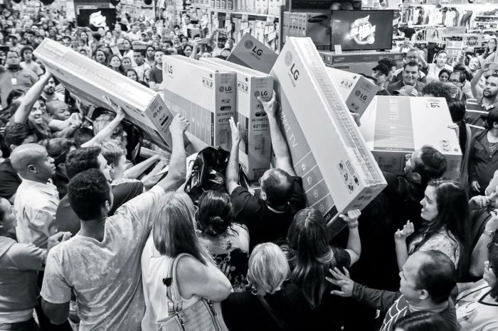 بلک فرایدی چیست